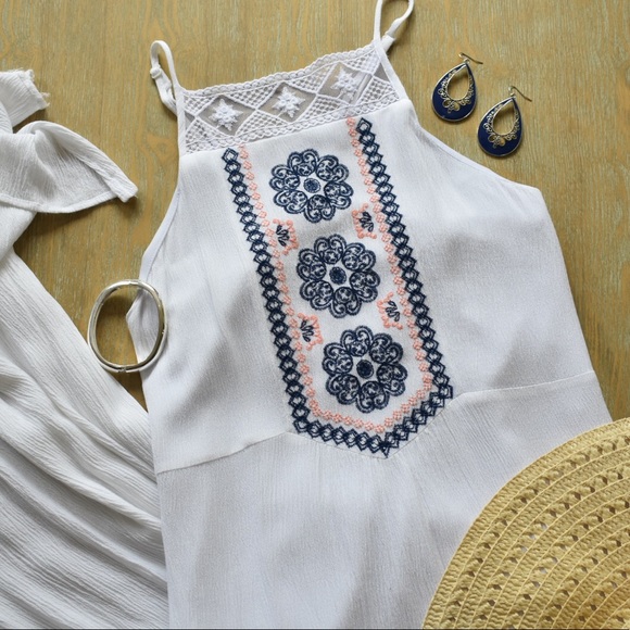 Francesca's Collections Dresses & Skirts - FRANCESCAS White Embroidered High Neck Maxi Dress